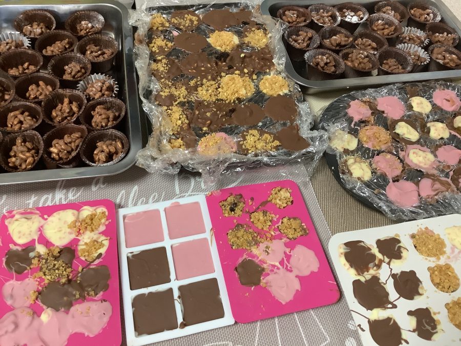 チョコレート作りをしました(^^♪